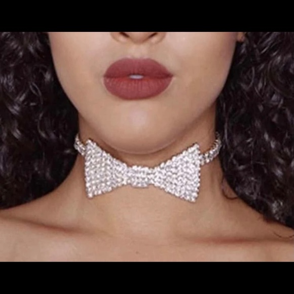 Jewelry - NECKLACE NWOT